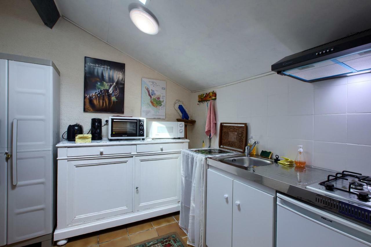 Puisseguin Chambres D'Hotes Noailles מראה חיצוני תמונה